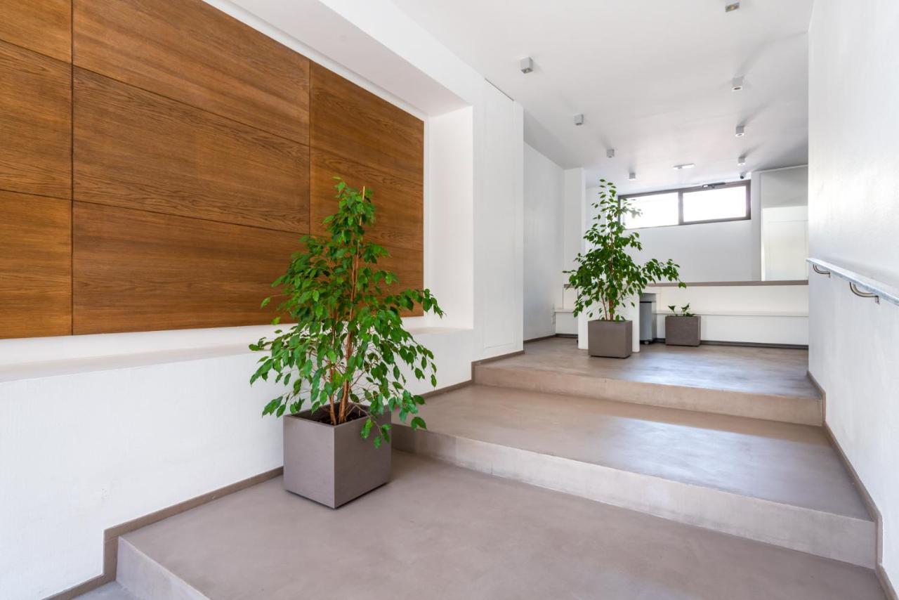 Central & Elegant Room Near The Station Μπάρι Εξωτερικό φωτογραφία